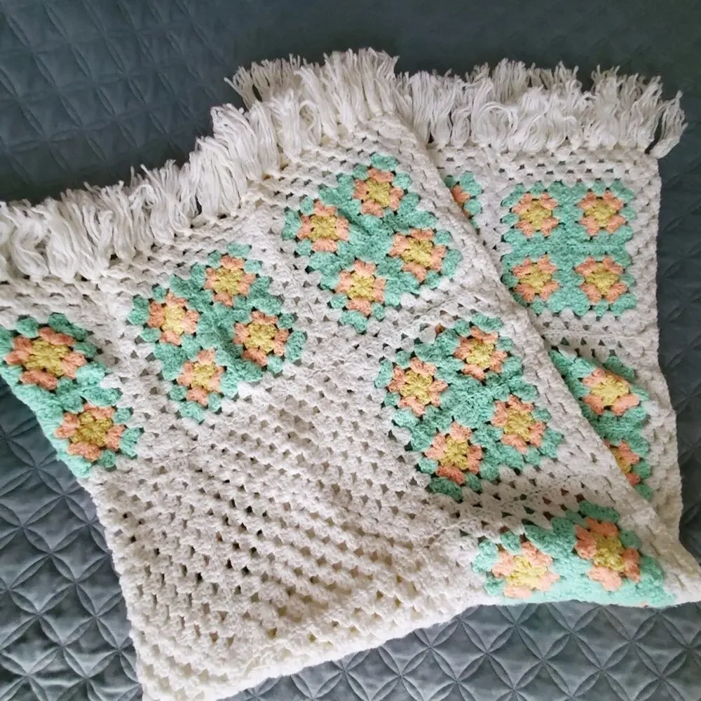 Handmade Crocheted White and green, peach colored yarn fringe throw blanket